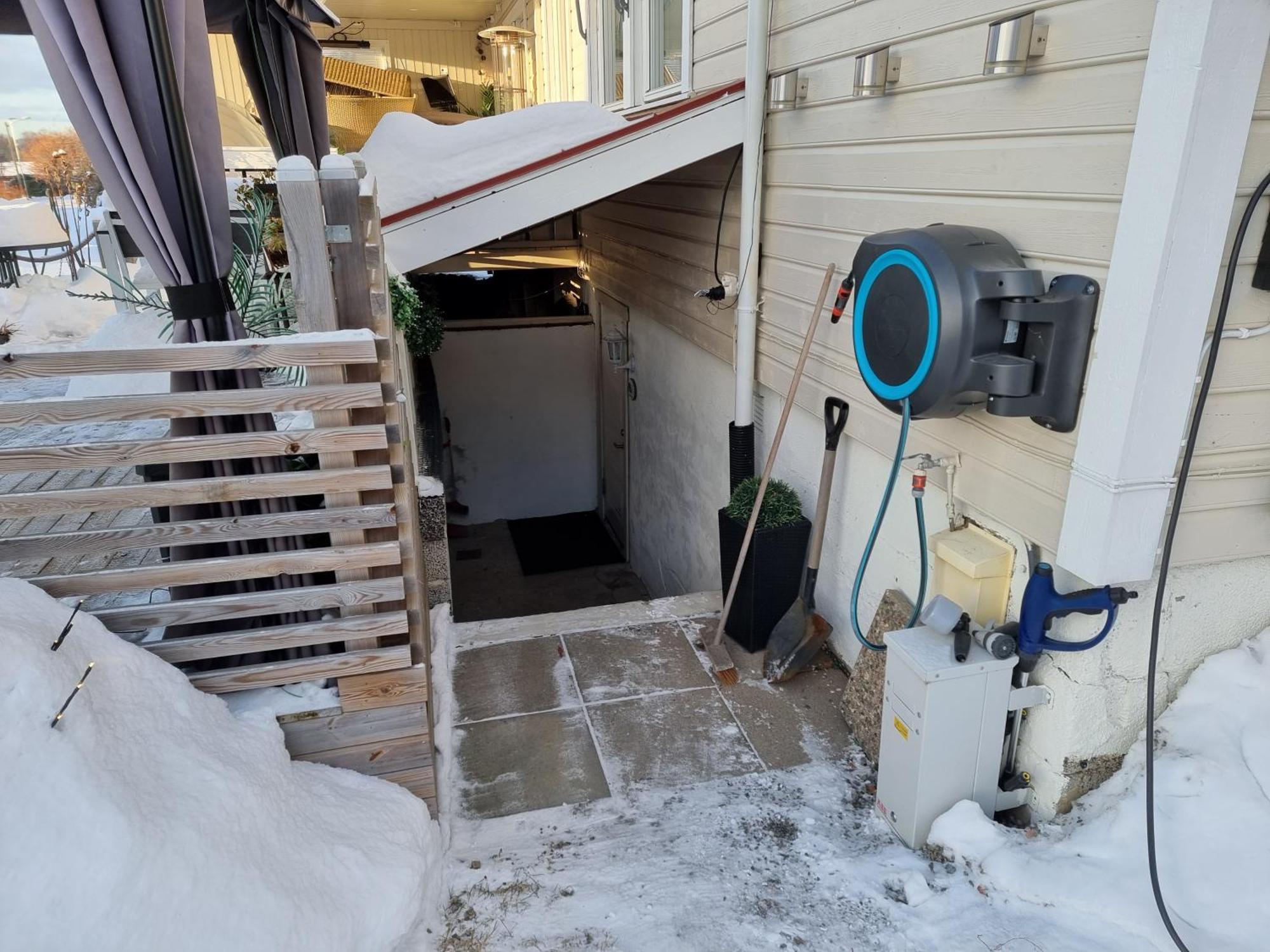 Kjellerleilighet Egen Inngang. Stange エクステリア 写真