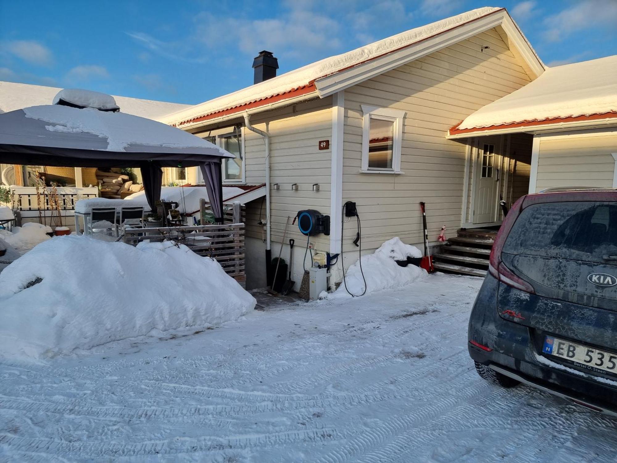 Kjellerleilighet Egen Inngang. Stange エクステリア 写真